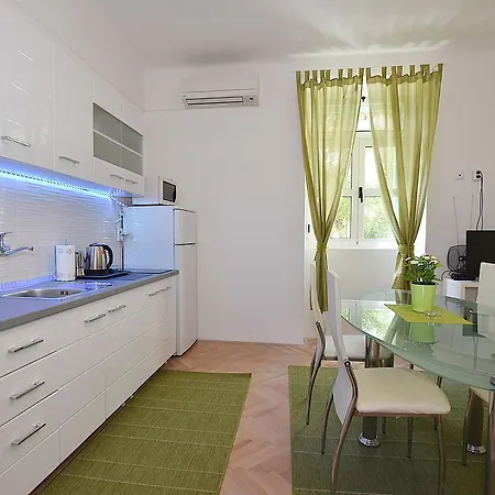 Olga アパート